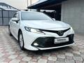 Toyota Camry 2020 года за 14 500 000 тг. в Алматы – фото 7