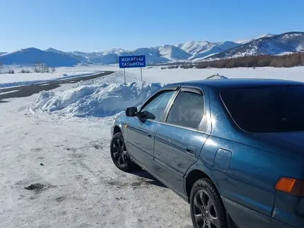 Toyota Camry 1997 года за 3 000 000 тг. в Усть-Каменогорск – фото 3