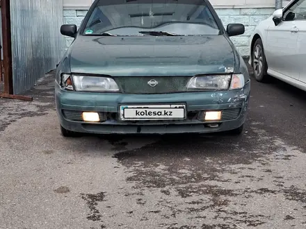 Nissan Almera 1995 года за 700 000 тг. в Астана