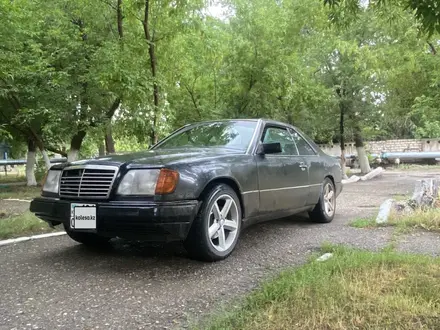 Mercedes-Benz E 300 1991 года за 800 000 тг. в Актобе – фото 8