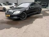 Mercedes-Benz S 350 2010 года за 16 500 000 тг. в Караганда – фото 4