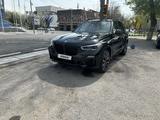 BMW X5 2021 года за 48 000 000 тг. в Шымкент – фото 2