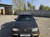 Volkswagen Vento 1993 года за 680 000 тг. в Чунджа – фото 3