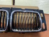 Решётка радиатора (ноздри) — BMW 5 E-34 1994-1995 (широкий)үшін8 000 тг. в Алматы – фото 2