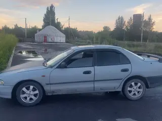 Mitsubishi Galant