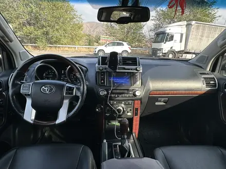 Toyota Land Cruiser Prado 2014 года за 23 000 000 тг. в Алматы – фото 17