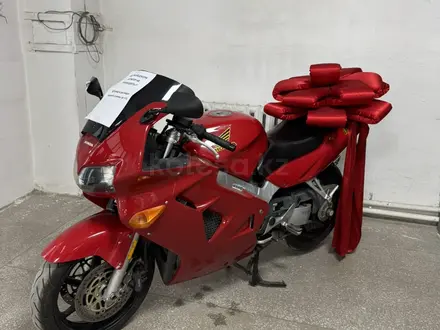 Honda  VFR 800 2000 года за 2 300 000 тг. в Караганда – фото 2