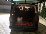 Volkswagen Caravelle 2013 года за 9 950 000 тг. в Алматы – фото 3