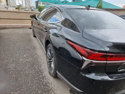 Lexus LS 500 2018 года за 38 976 911 тг. в Шымкент – фото 2