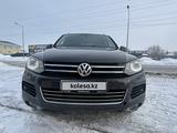 Volkswagen Touareg 2010 года за 9 000 000 тг. в Костанай – фото 2