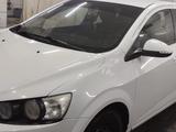 Chevrolet Aveo 2014 года за 3 800 000 тг. в Актобе – фото 2