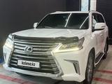 Lexus LX 570 2016 годаүшін38 000 000 тг. в Шымкент