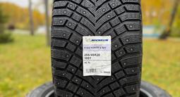 Новые зимние шипованные шины Michelin 255/45R20 — 26 года за 760 000 тг. в Астана