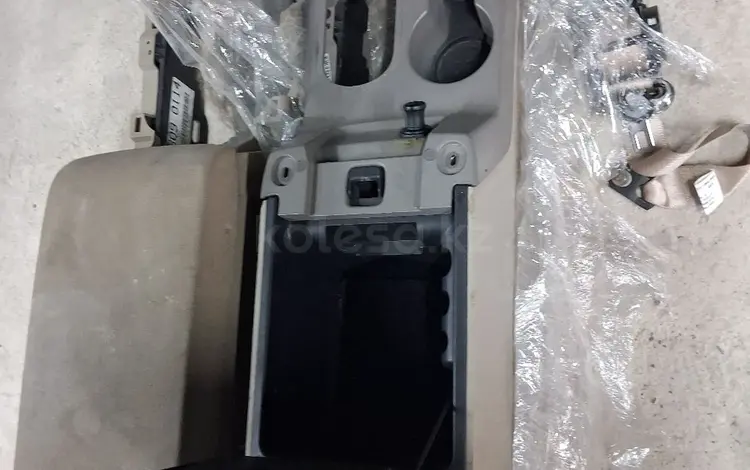 Подлокотник на Ford Explorer 4 Cadillac Escalade 3 поколения 2007-2014 за 20 000 тг. в Алматы