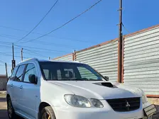 Mitsubishi Airtrek, 2005