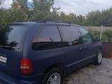 Chrysler Voyager 1997 годаүшін3 500 000 тг. в Уральск – фото 5