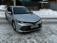 Toyota Camry 2019 года за 13 500 000 тг. в Астана