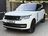 Land Rover Range Rover 2023 года за 100 000 000 тг. в Алматы – фото 3