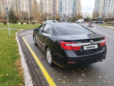 Toyota Camry 2013 года за 8 600 000 тг. в Алматы – фото 3