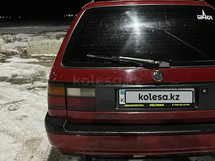 Volkswagen Passat 1993 года за 1 700 000 тг. в Лисаковск – фото 4