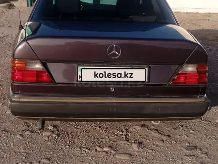 Mercedes-Benz E 230 1992 года за 1 200 000 тг. в Туркестан – фото 6