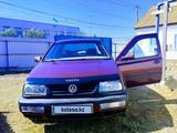 Volkswagen Vento 1993 годаүшін1 000 000 тг. в Уральск