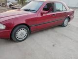 Mercedes-Benz E 220 1993 годаfor1 600 000 тг. в Каратау