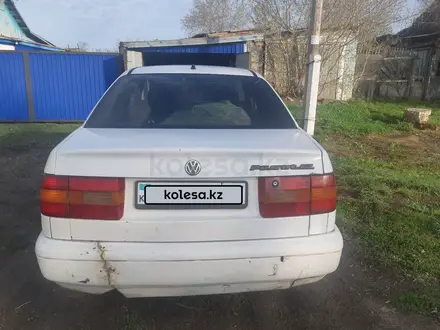 Volkswagen Passat 1994 года за 1 400 000 тг. в Новоишимский – фото 16