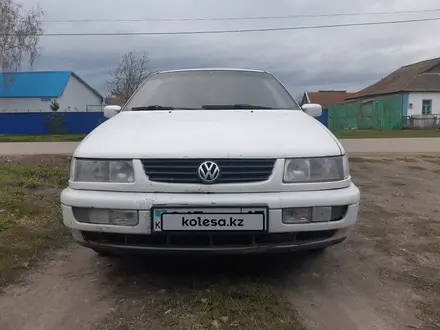 Volkswagen Passat 1994 года за 1 400 000 тг. в Новоишимский – фото 8