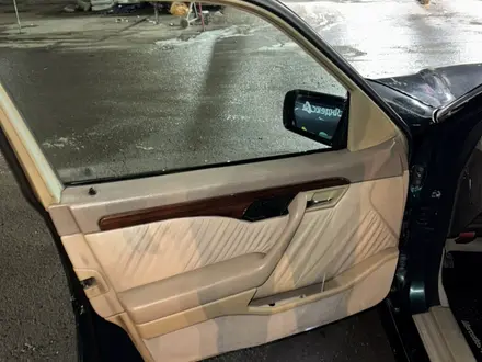 Mercedes-Benz C 280 1995 года за 1 400 000 тг. в Алматы – фото 4