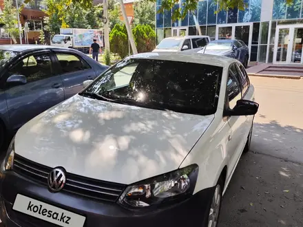 Volkswagen Polo 2014 года за 3 000 000 тг. в Алматы – фото 2