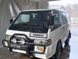 Mitsubishi Delica 1994 годаүшін1 500 000 тг. в Алматы