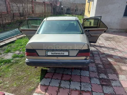 Mercedes-Benz E 230 1991 года за 1 300 000 тг. в Алматы – фото 3