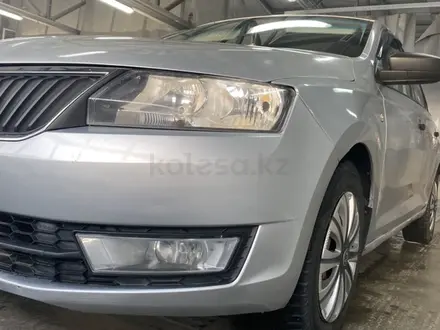 Skoda Rapid 2013 года за 2 600 000 тг. в Уральск – фото 13