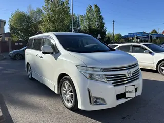Nissan Elgrand, 2013