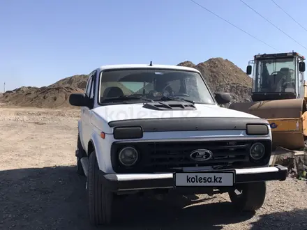 ВАЗ (Lada) Lada 2121 2015 года за 3 000 000 тг. в Алматы – фото 2