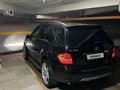 Mercedes-Benz ML 500 2007 годаfor6 850 000 тг. в Актобе – фото 4