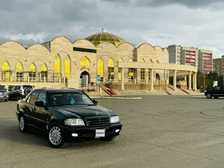 Mercedes-Benz C 180 1998 года за 2 200 000 тг. в Уральск