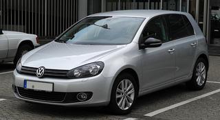 Volkswagen Golf 2010 года за 430 000 тг. в Павлодар