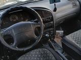 Kia Shuma 2003 года за 700 000 тг. в Усть-Каменогорск – фото 2