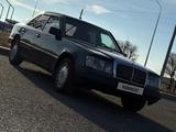 Mercedes-Benz E 200 1990 годаfor1 300 000 тг. в Темиртау – фото 3