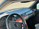 Mercedes-Benz E 200 1990 годаfor1 300 000 тг. в Темиртау – фото 5