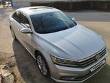 Volkswagen Passat 2018 года за 11 000 000 тг. в Шымкент