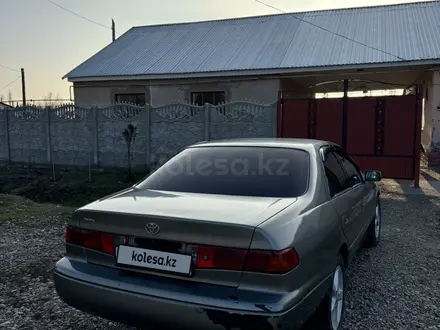 Toyota Camry 2001 года за 3 800 000 тг. в Тараз – фото 4