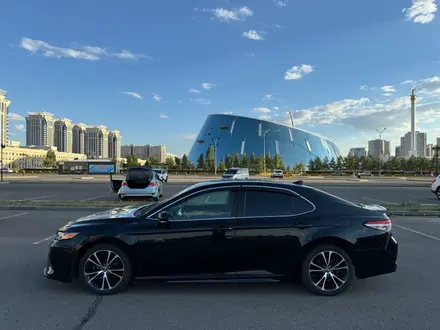 Toyota Camry 2019 года за 10 800 000 тг. в Астана – фото 4