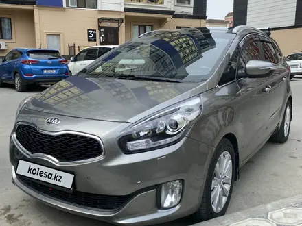 Kia Carens 2014 года за 7 200 000 тг. в Атырау