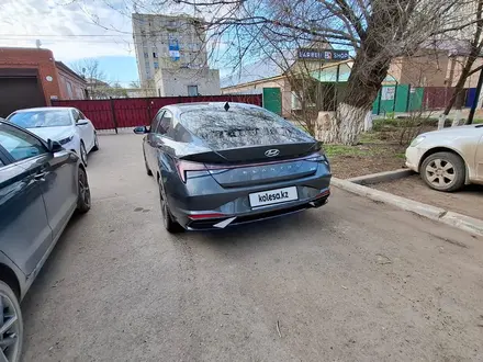 Hyundai Elantra 2023 года за 8 500 000 тг. в Уральск – фото 4