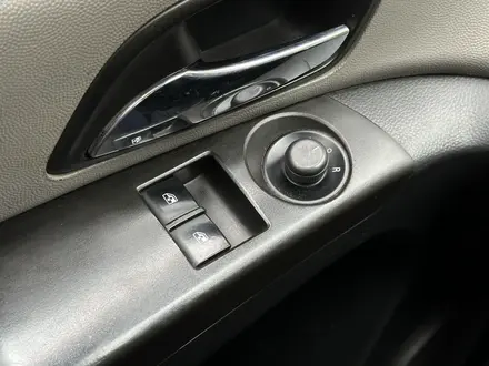 Chevrolet Cruze 2014 года за 3 800 000 тг. в Атырау – фото 11