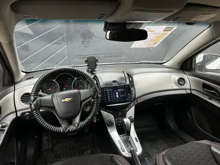 Chevrolet Cruze 2014 года за 3 800 000 тг. в Атырау – фото 6