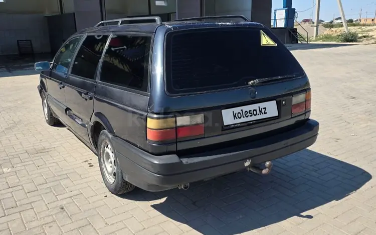 Volkswagen Passat 1990 годаfor1 000 000 тг. в Тараз